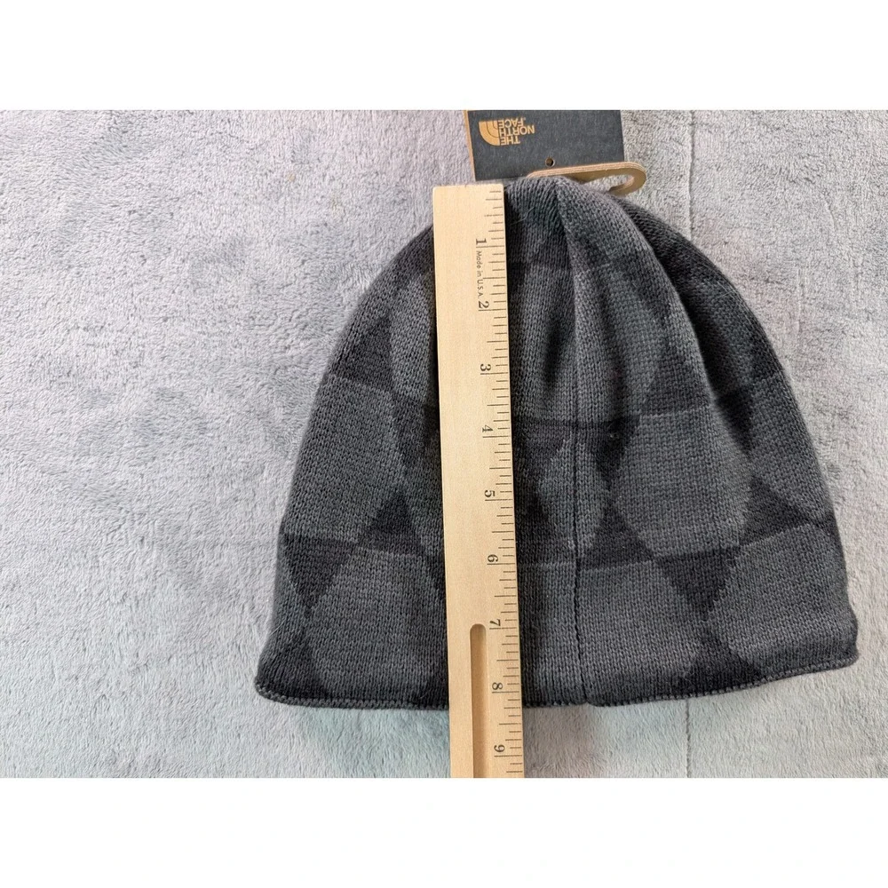 The North Face Jim Beanie Hat Black Grey Geometric Knit NF0A8CQ2930 OS NEW